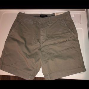 American eagle men’s shorts